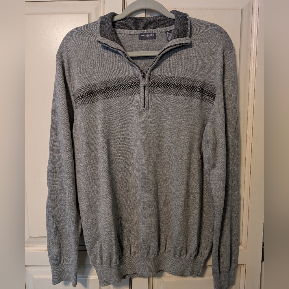 Van Heusen Flex  Men's Gray Quarter Zip Sweater